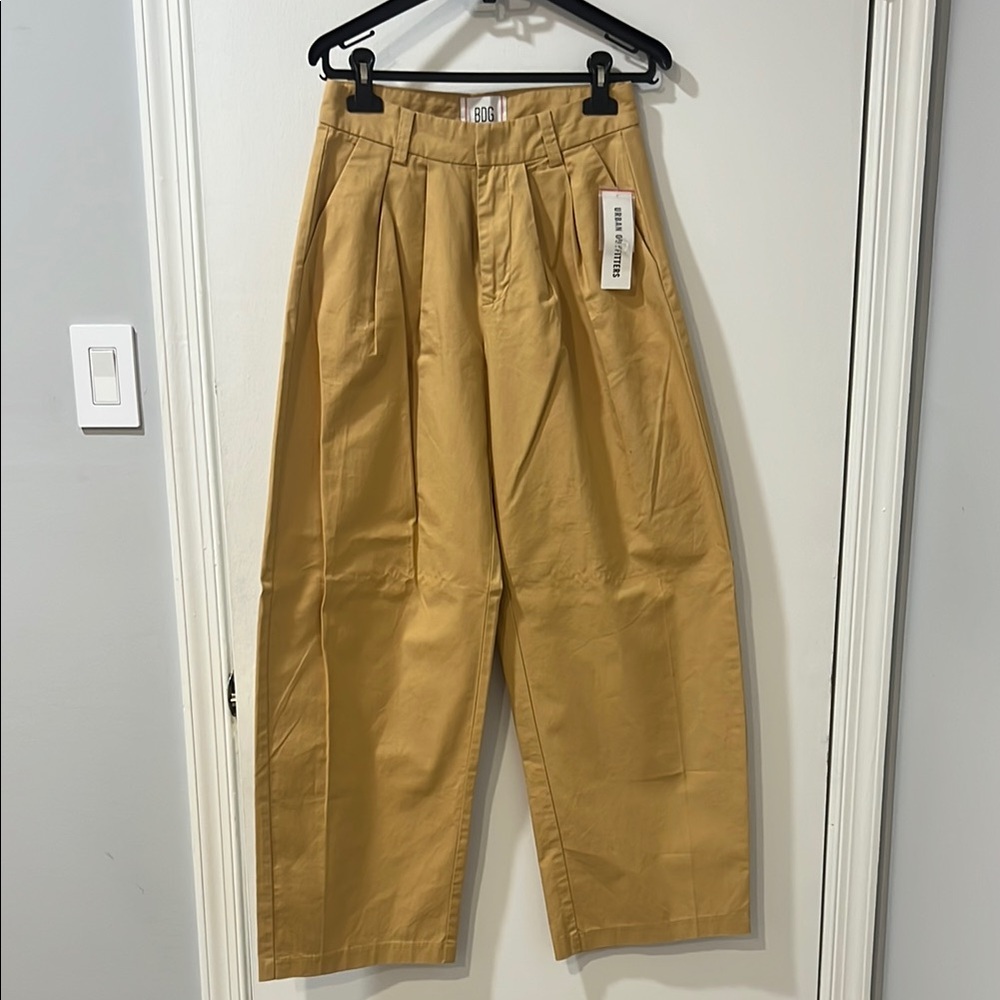 Urban Outfitters Tan Chinos Relaxed Fit